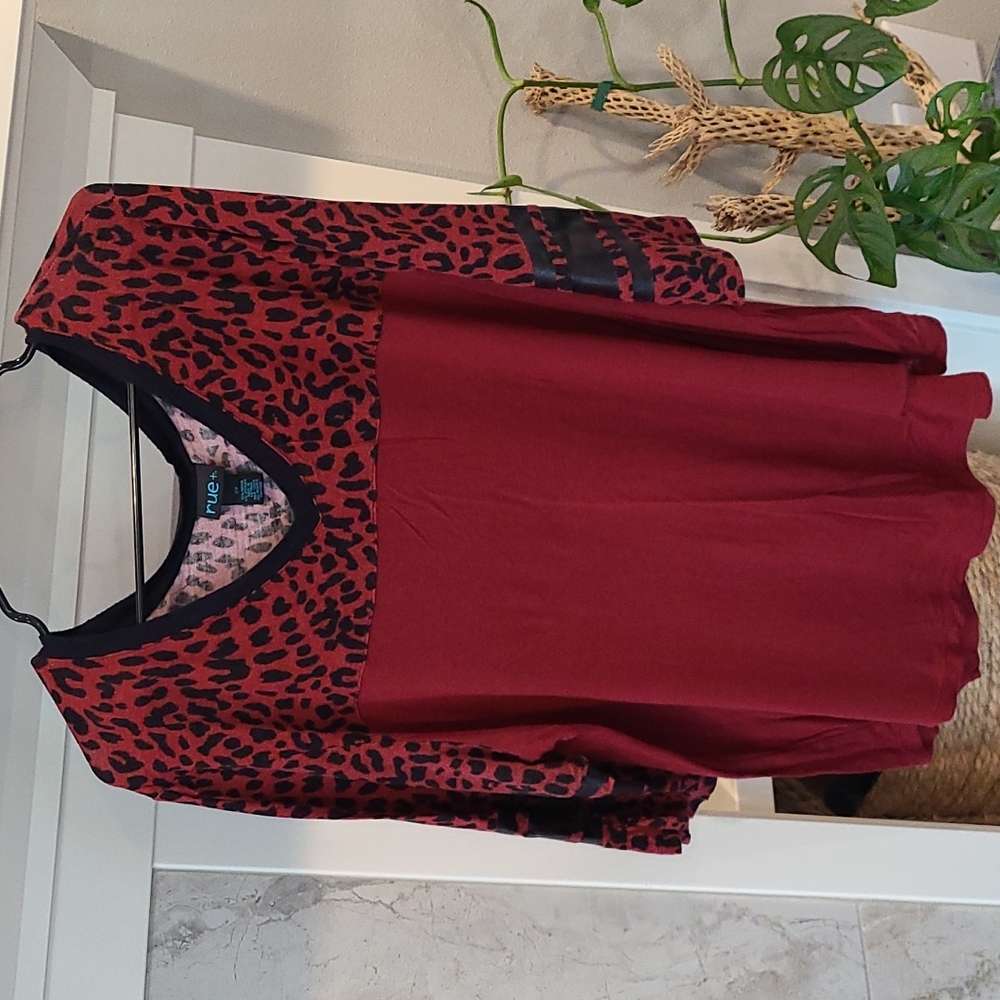 Rue+ 2x leopard print jersey knit